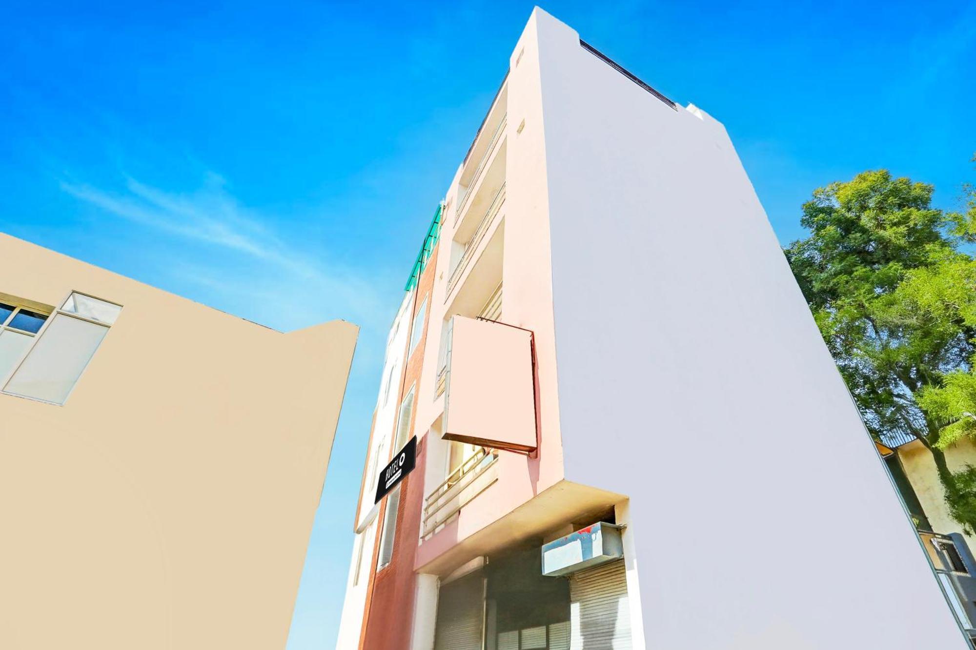 Super Hotel O Sector 45 Formerly Manyavar Chandīgarh المظهر الخارجي الصورة